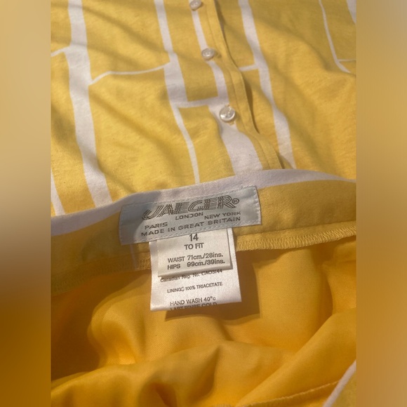 Vintage Jaeger London Yellow Skirt Blouse Set W/Pockets - Picture 11 of 15
